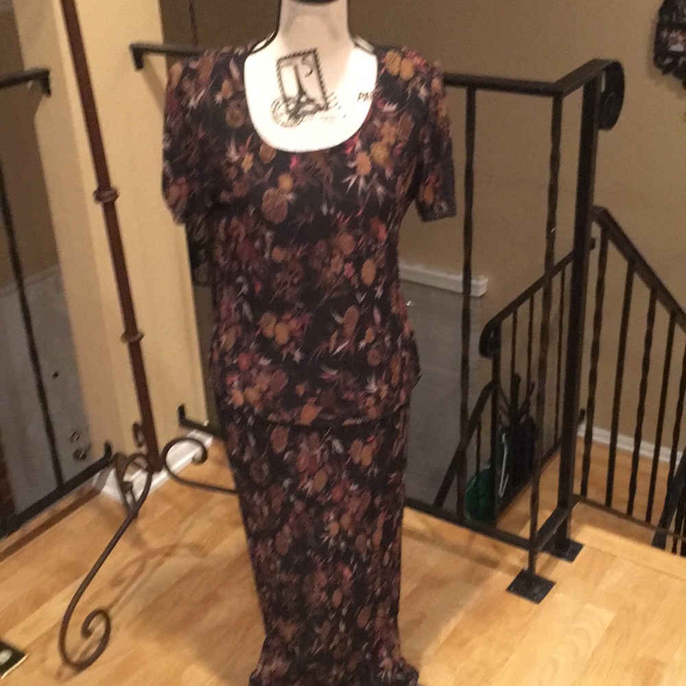 Maxi stretch dress with cap sleeves